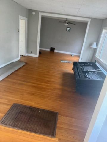 1315 Cheatham ST, Springfield, TN 37172