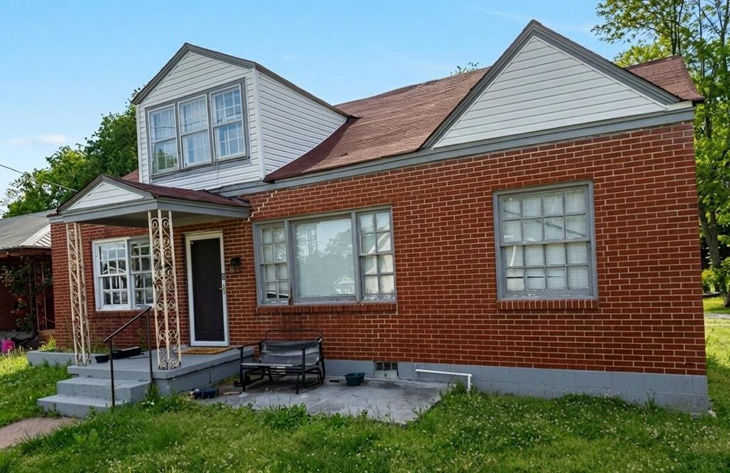 1315 Cheatham ST, Springfield, TN 37172