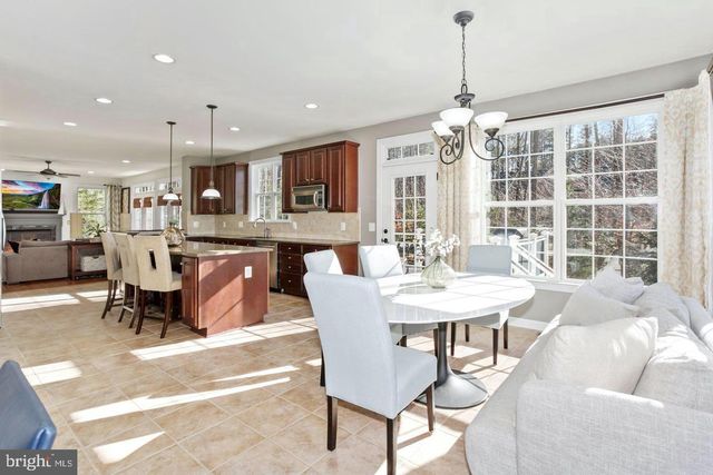 5401 TOMLINSON DR, Woodbridge, VA 22192
