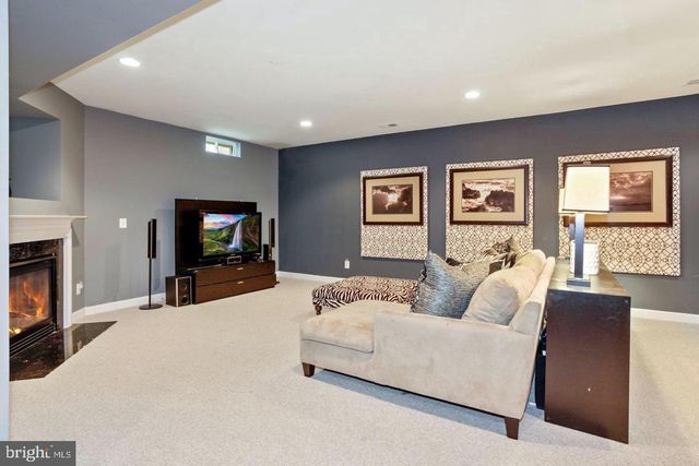 5401 TOMLINSON DR, Woodbridge, VA 22192