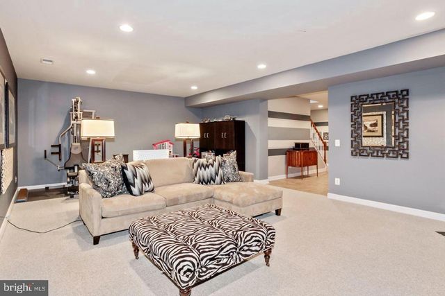 5401 TOMLINSON DR, Woodbridge, VA 22192