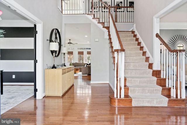 5401 TOMLINSON DR, Woodbridge, VA 22192
