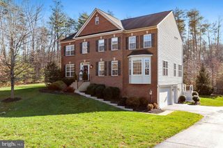 5401 TOMLINSON DR, Woodbridge, VA 22192