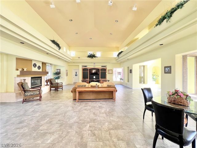 8070 West Russell Road 2070, Las Vegas, NV 89113