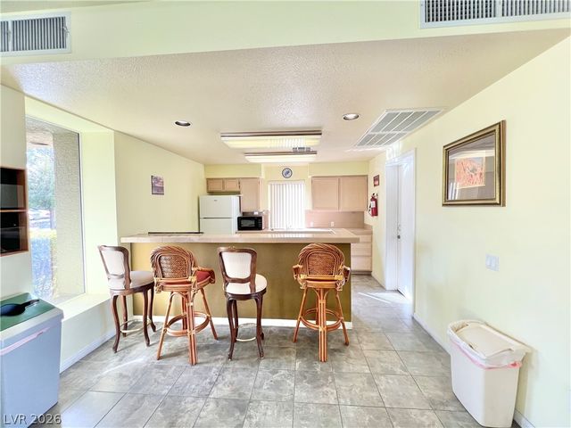 8070 West Russell Road 2070, Las Vegas, NV 89113