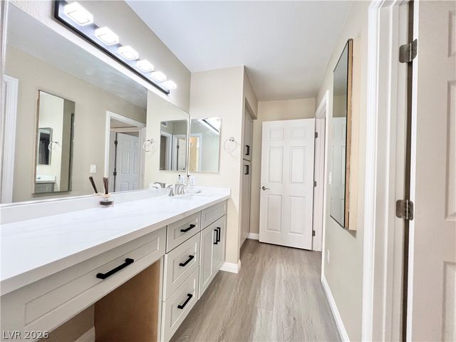 8070 West Russell Road 2070, Las Vegas, NV 89113