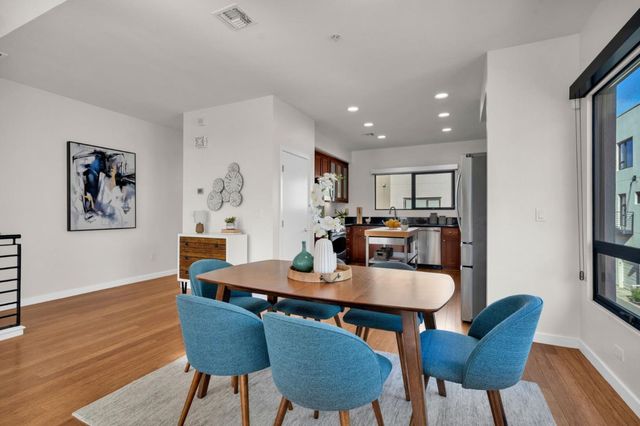 701 ZEPHYR Drive, Oakland, CA 94607