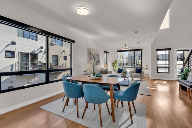 701 ZEPHYR Drive, Oakland, CA 94607