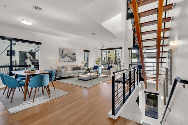 701 ZEPHYR Drive, Oakland, CA 94607