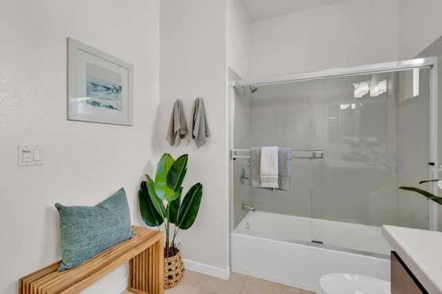 701 ZEPHYR Drive, Oakland, CA 94607