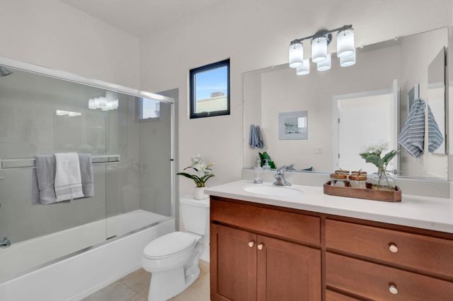 701 ZEPHYR Drive, Oakland, CA 94607