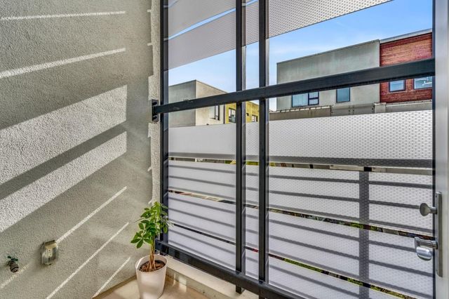 701 ZEPHYR Drive, Oakland, CA 94607