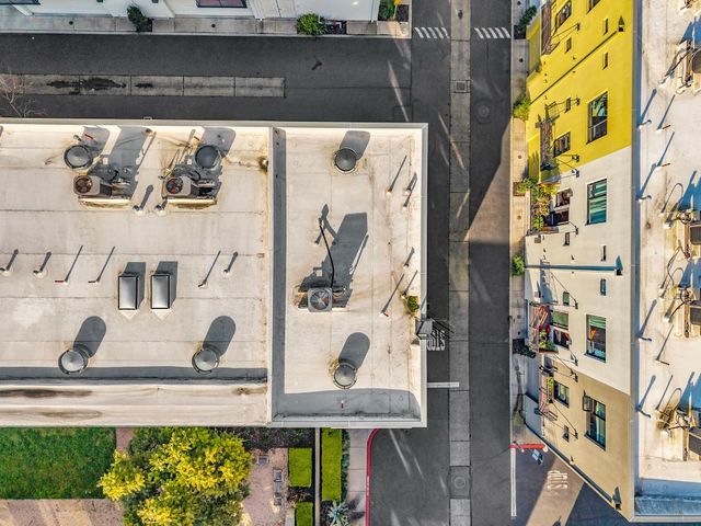 701 ZEPHYR Drive, Oakland, CA 94607