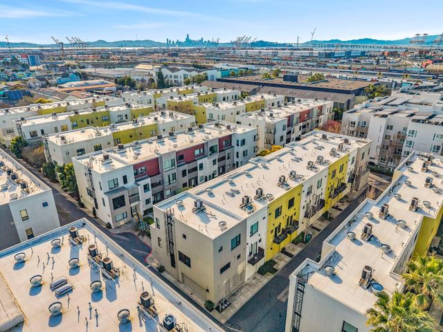 701 ZEPHYR Drive, Oakland, CA 94607