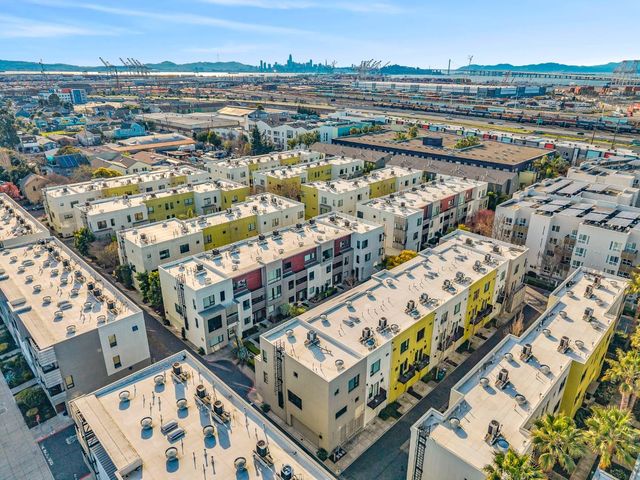 701 ZEPHYR Drive, Oakland, CA 94607