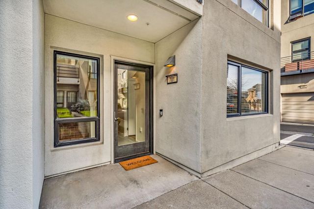 701 ZEPHYR Drive, Oakland, CA 94607