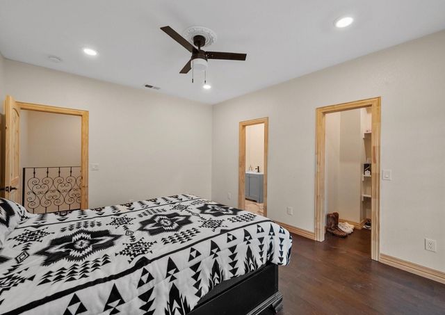 6049 NE County Road 1030B, Rice, TX 75155