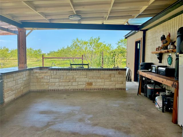 6049 NE County Road 1030B, Rice, TX 75155