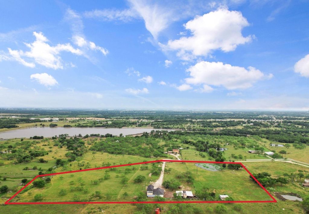6049 NE County Road 1030B, Rice, TX 75155