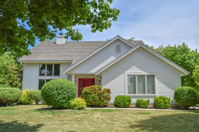 9212 S 41st STREET, Franklin, WI 53132