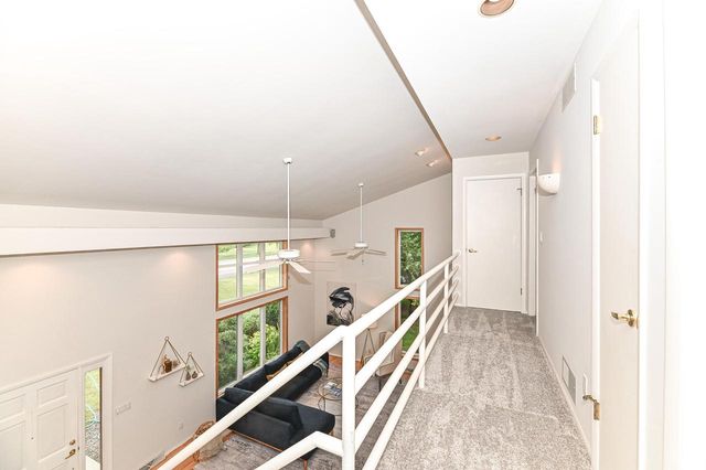 9212 S 41st STREET, Franklin, WI 53132