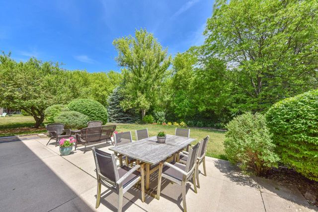 9212 S 41st STREET, Franklin, WI 53132