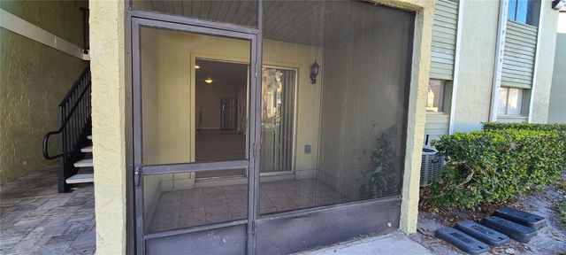 914 LAKE DESTINY ROAD D, Altamonte Springs, FL 32714