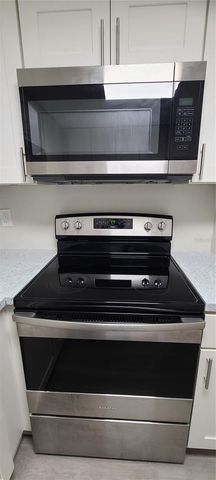 914 LAKE DESTINY ROAD D, Altamonte Springs, FL 32714