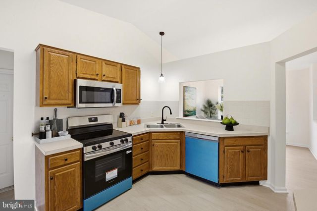 2720 BROOKMAR DR, York, PA 17408