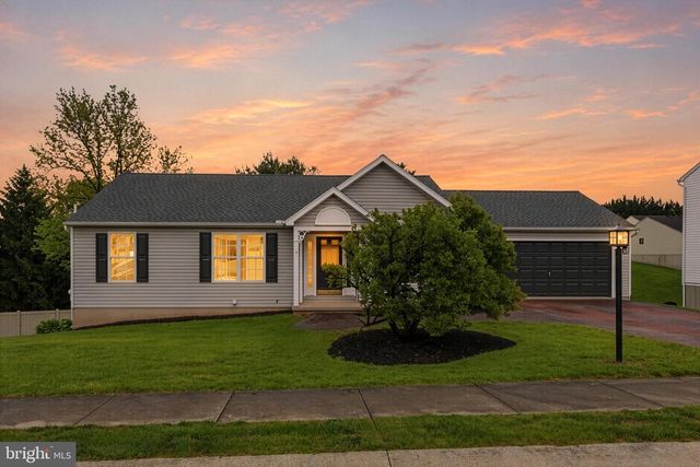 2720 BROOKMAR DR, York, PA 17408