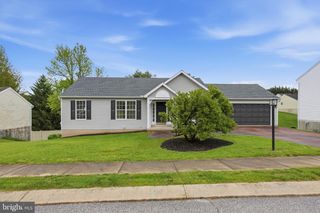 2720 BROOKMAR DR, York, PA 17408