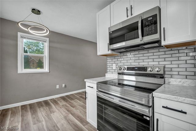 1279 Elmwood Road, Mayfield Heights, OH 44124