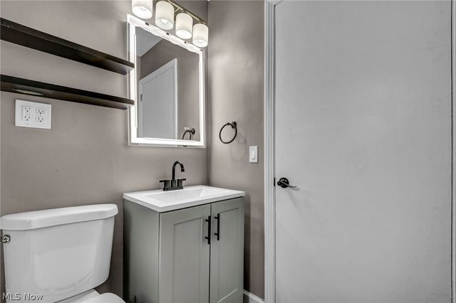 1279 Elmwood Road, Mayfield Heights, OH 44124