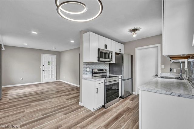 1279 Elmwood Road, Mayfield Heights, OH 44124