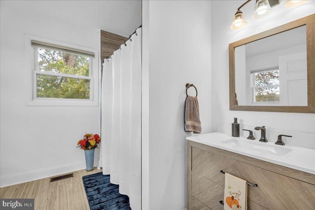 128 CEDAR BROOK RD, Sicklerville, NJ 08081