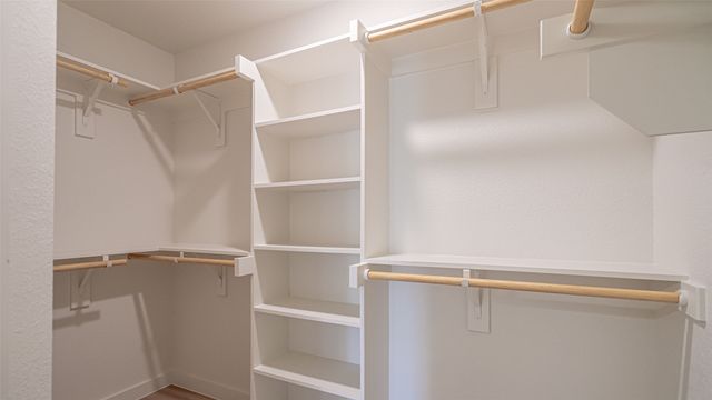 924 Bosque River Drive, Granbury, TX 76048