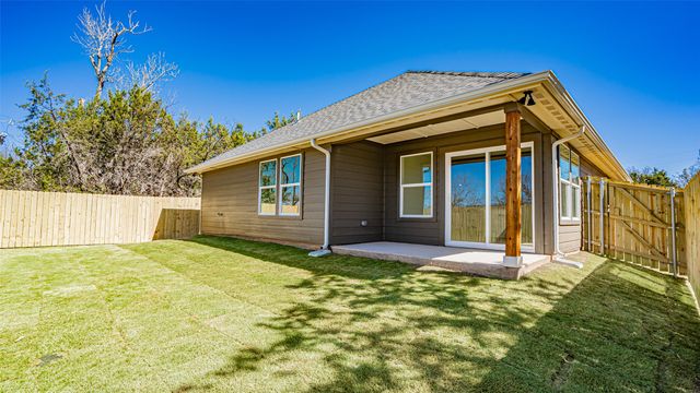 924 Bosque River Drive, Granbury, TX 76048