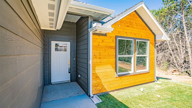 924 Bosque River Drive, Granbury, TX 76048