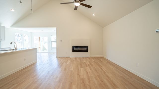 924 Bosque River Drive, Granbury, TX 76048