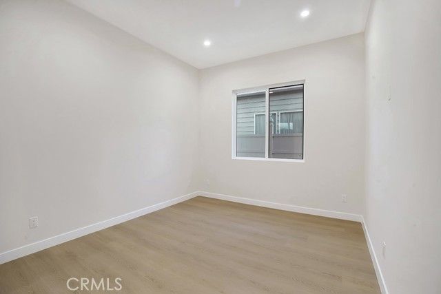 17425 Los Alimos 17423, Granada Hills (los Angeles), CA 91344