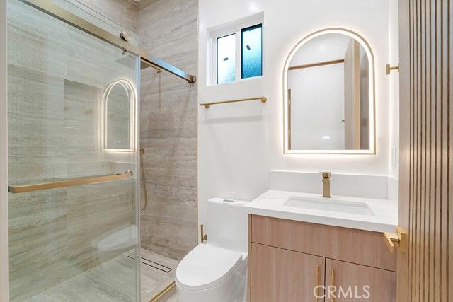 17425 Los Alimos 17423, Granada Hills (los Angeles), CA 91344