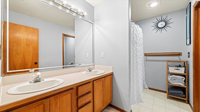 8906 W Canyon Place, Kennewick, WA 99336