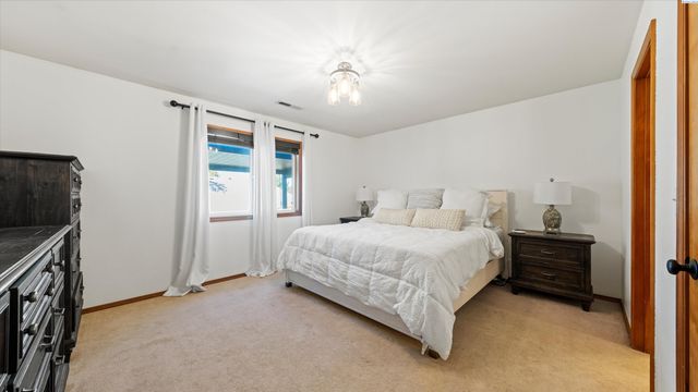 8906 W Canyon Place, Kennewick, WA 99336