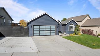 8906 W Canyon Place, Kennewick, WA 99336