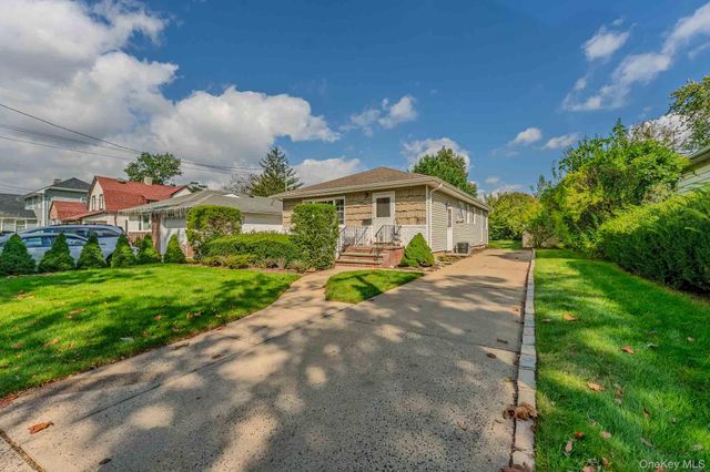 29 Prospect Avenue, Lynbrook, NY 11563