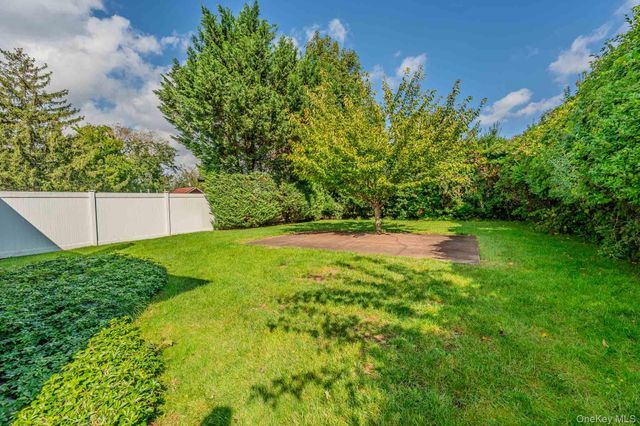 29 Prospect Avenue, Lynbrook, NY 11563
