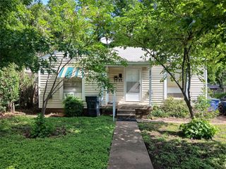 2909 W Clarendon Drive 2909, Dallas, TX 75211