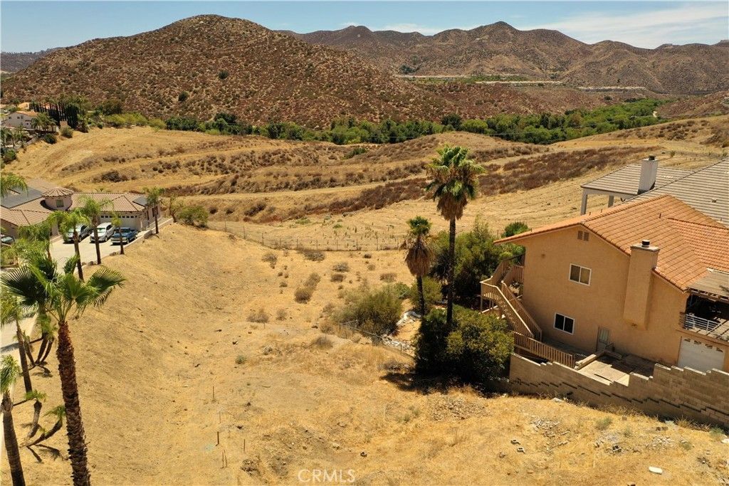 30450 Sparkle Drive, Canyon Lake, CA 92587 — photo 3