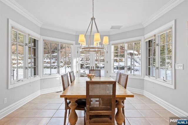 30 Peter Lynas Court, Tenafly, NJ 07670