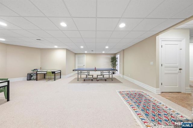 30 Peter Lynas Court, Tenafly, NJ 07670